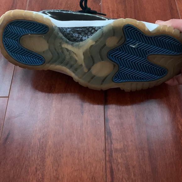 Jordan 11 Retro Space Jam - Picture 6 of 10